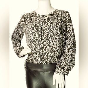 LOFT Women’s Leopard Print Button Down Blouse Size Medium